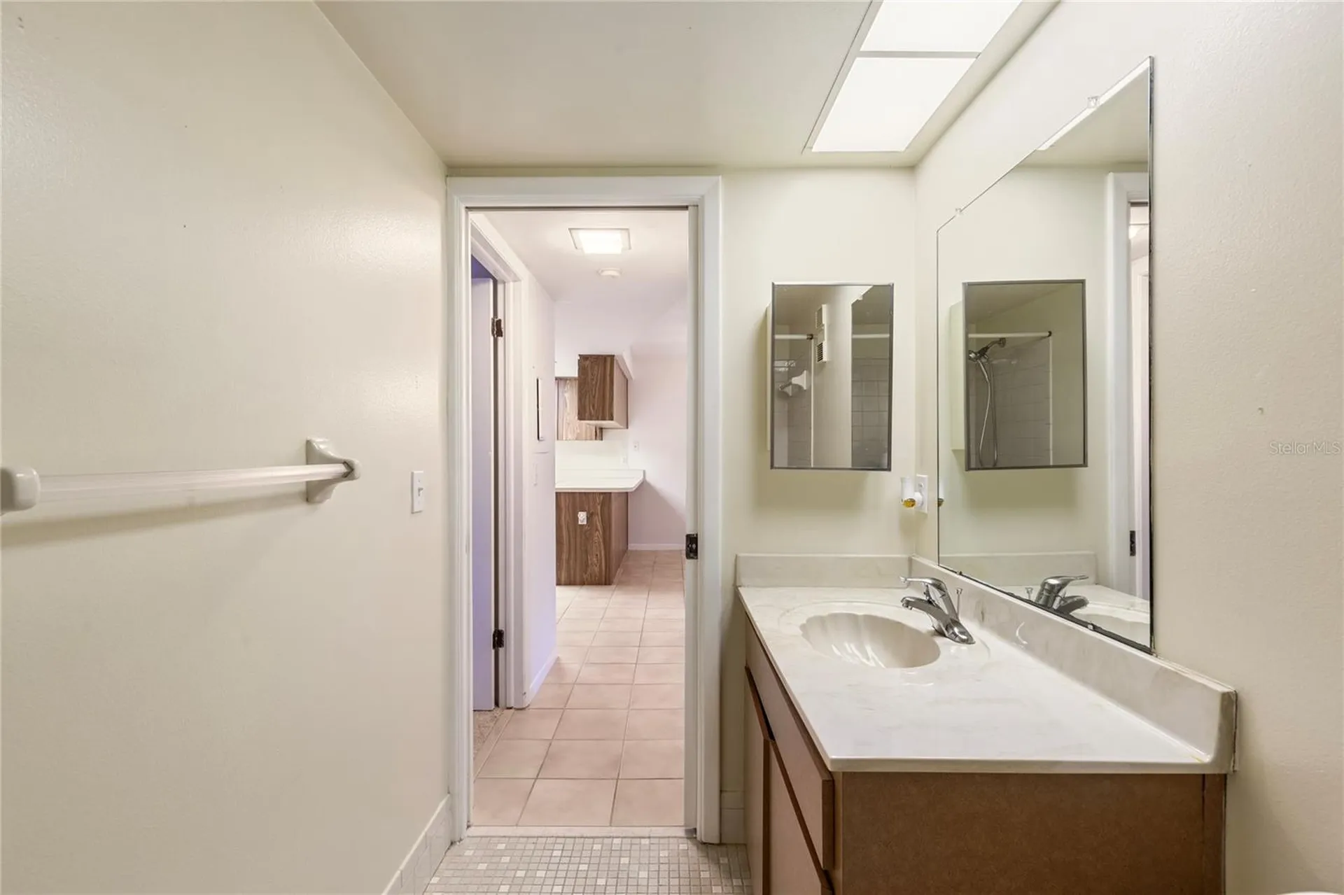 101 Lake Avenue NE Largo FL 33771