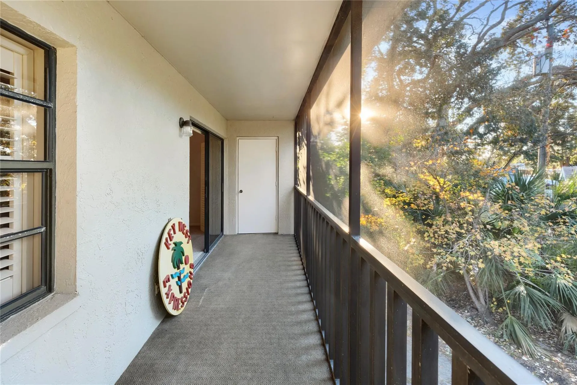 101 Lake Avenue NE Largo FL 33771