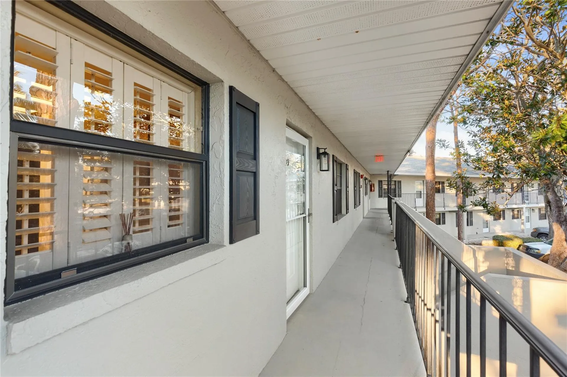 101 Lake Avenue NE Largo FL 33771