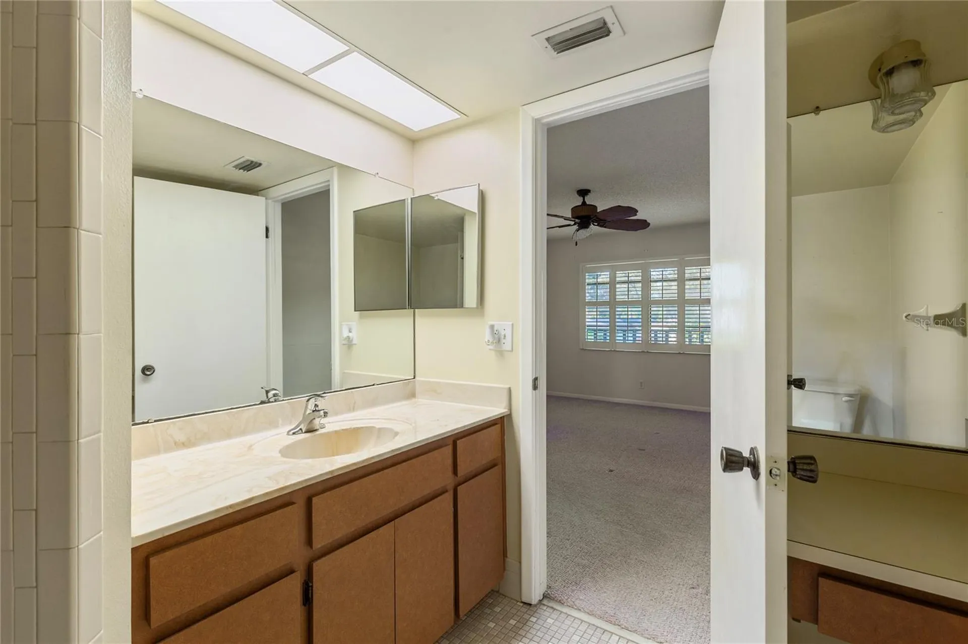 101 Lake Avenue NE Largo FL 33771