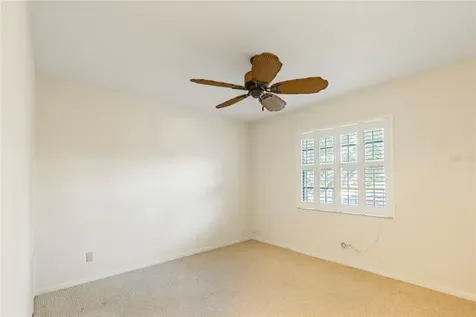 101 Lake Avenue NE Largo FL 33771
