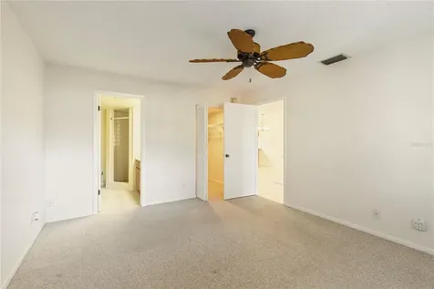 101 Lake Avenue NE Largo FL 33771