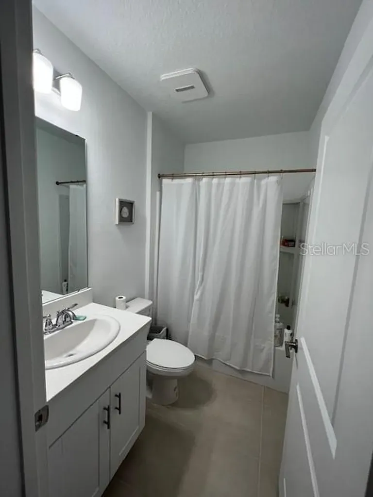 200 Aquamarine Lane Kissimmee FL 34758