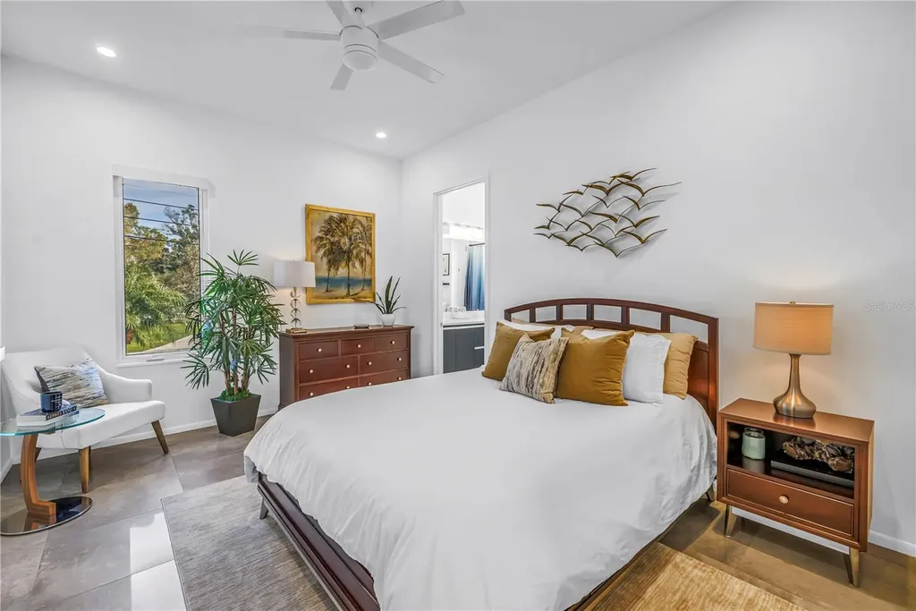 3324 Walnut Street NE St Petersburg FL 33704