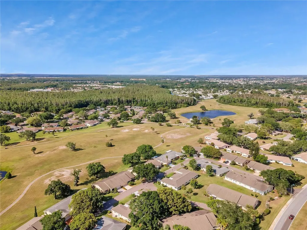 201 Bedford Trail Sun City Center FL 33573