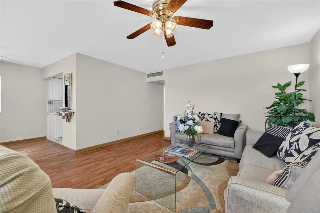 201 Bedford Trail Sun City Center FL 33573