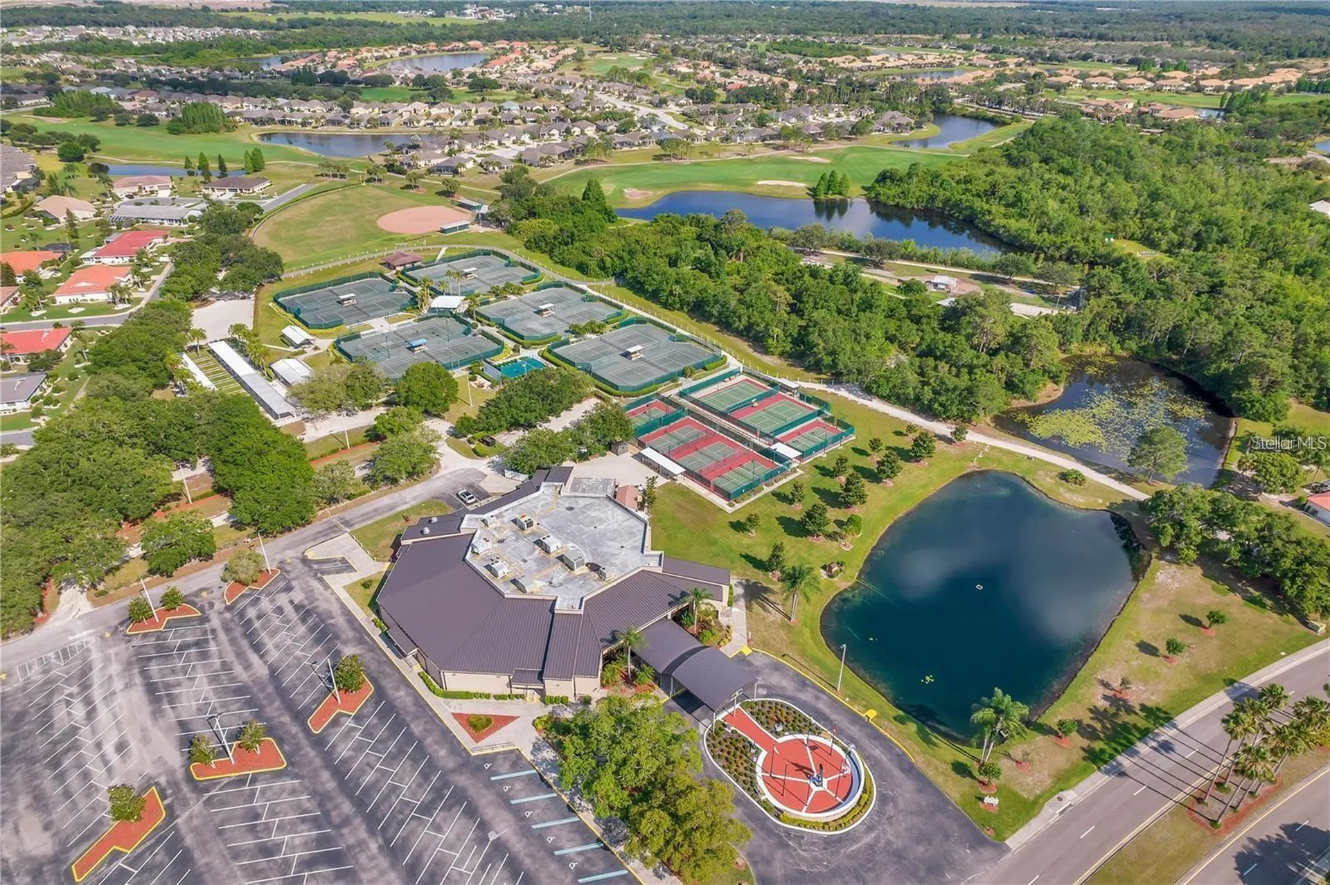 201 Bedford Trail Sun City Center FL 33573