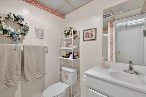 201 Bedford Trail Sun City Center FL 33573