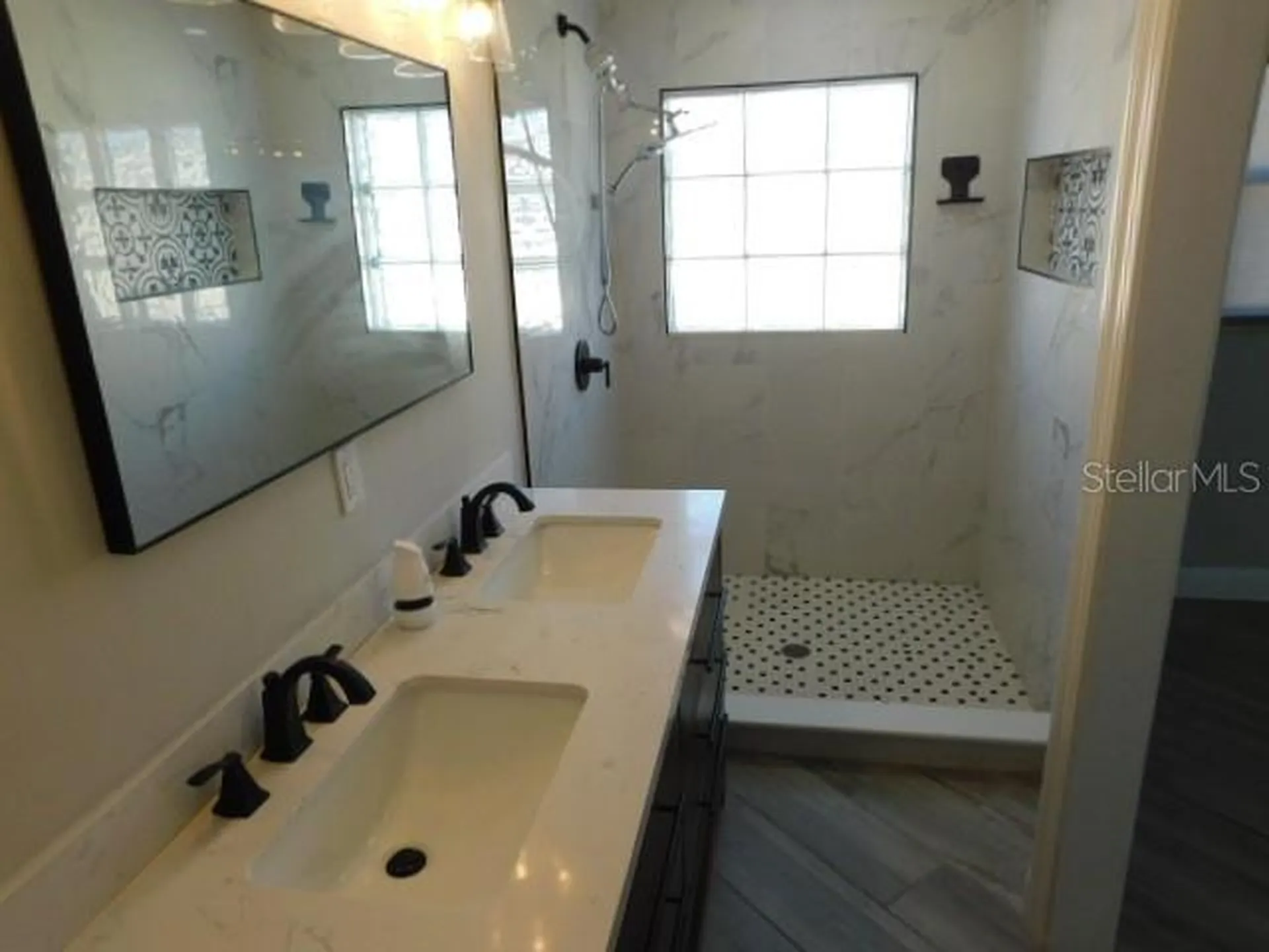 3105 SE 16th Place Cape Coral FL 33904