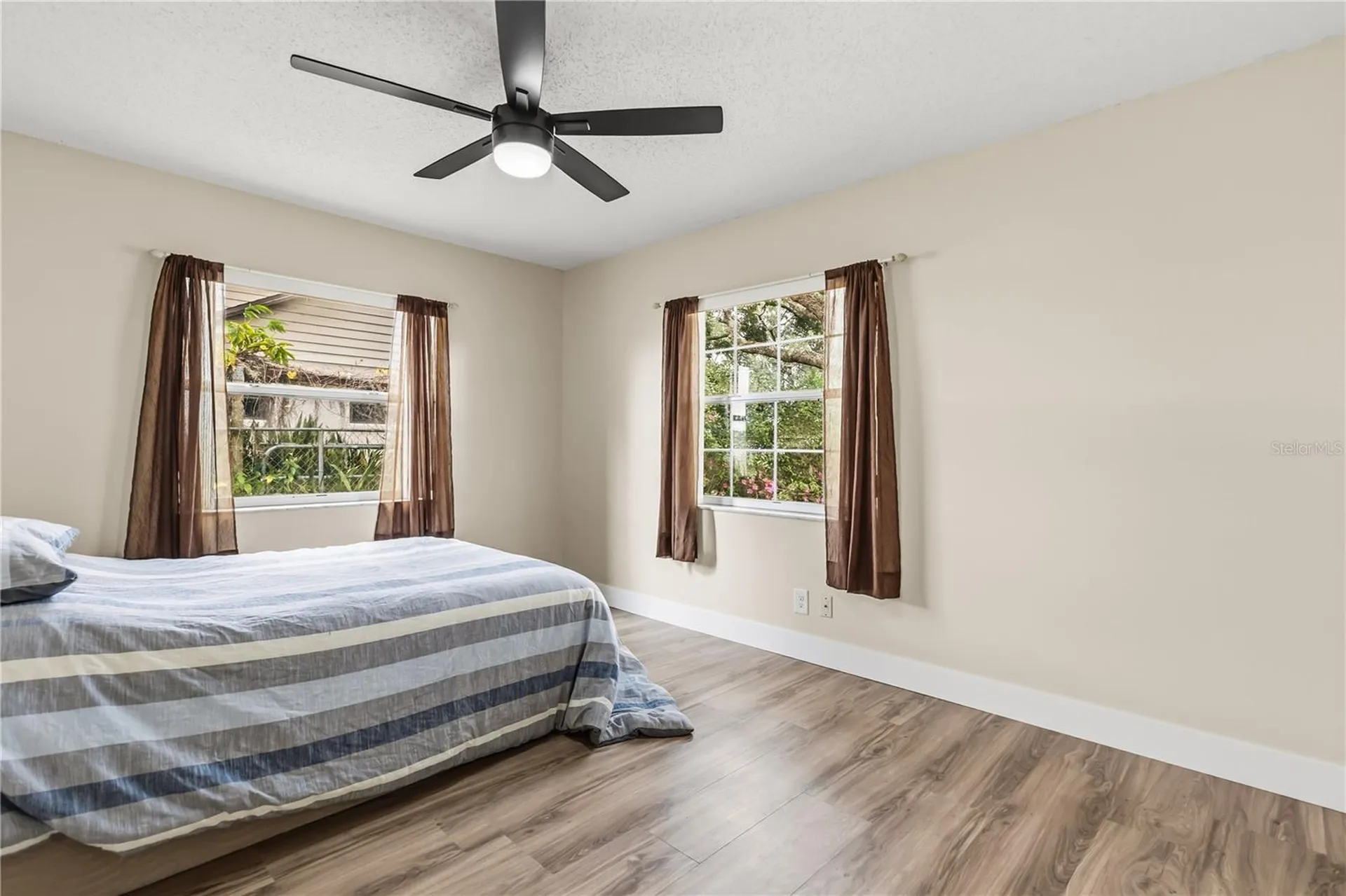 9909 Jacaranda Avenue Clermont FL 34711