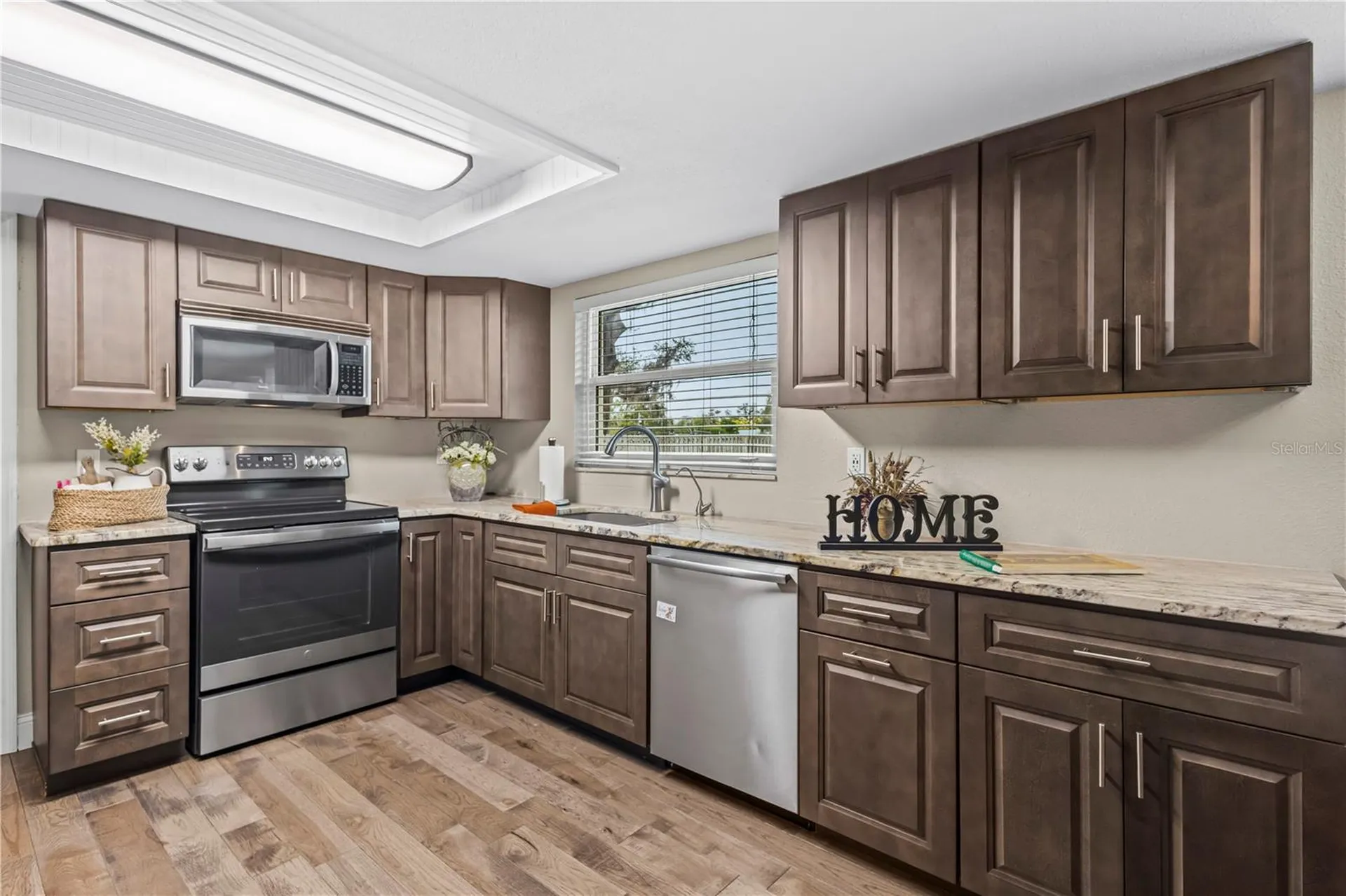 1437 Glenview Road Palm Harbor FL 34683
