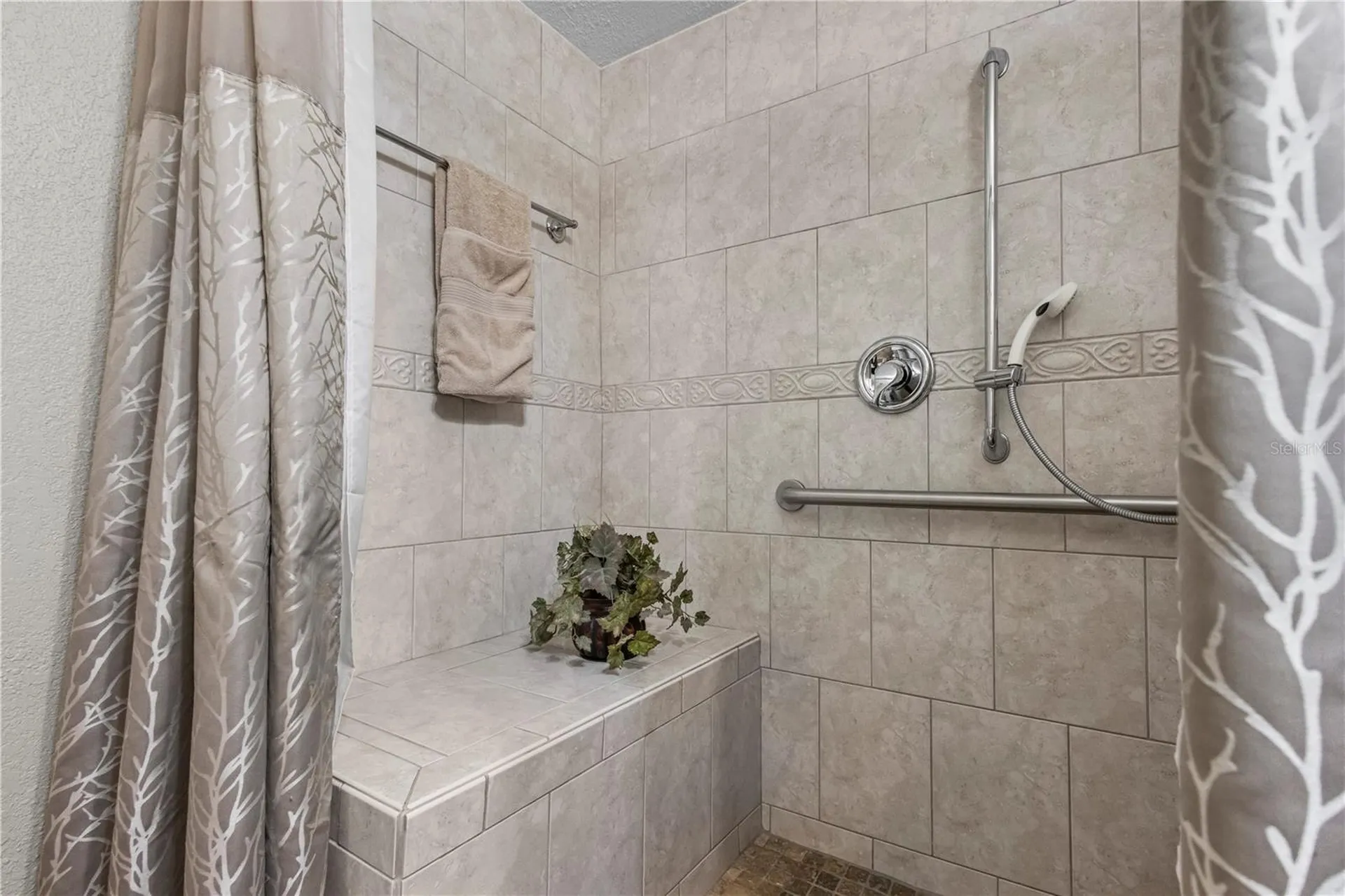 1437 Glenview Road Palm Harbor FL 34683