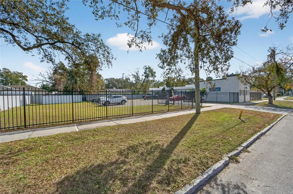 3411 N 29th Street Tampa FL 33605