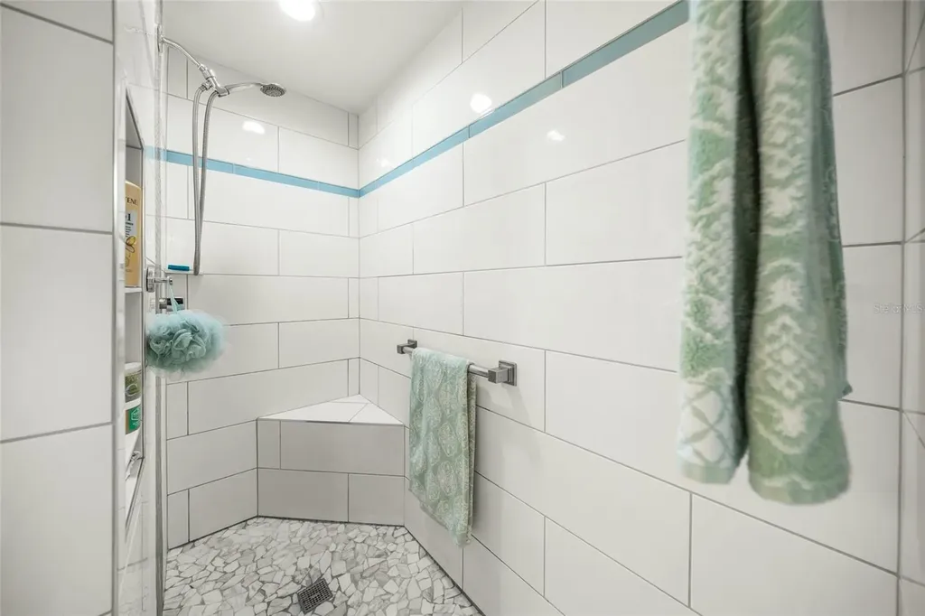 1260 Dolphin Bay Way Sarasota FL 34242