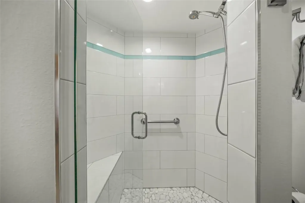 1260 Dolphin Bay Way Sarasota FL 34242