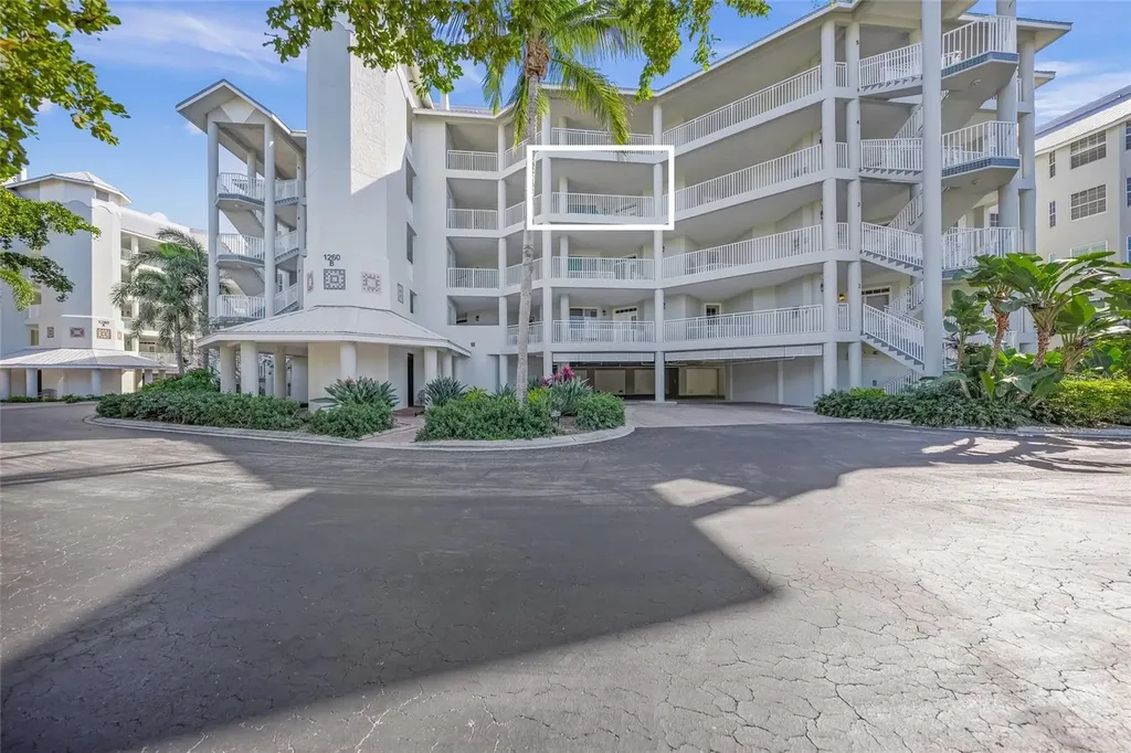 1260 Dolphin Bay Way Sarasota FL 34242