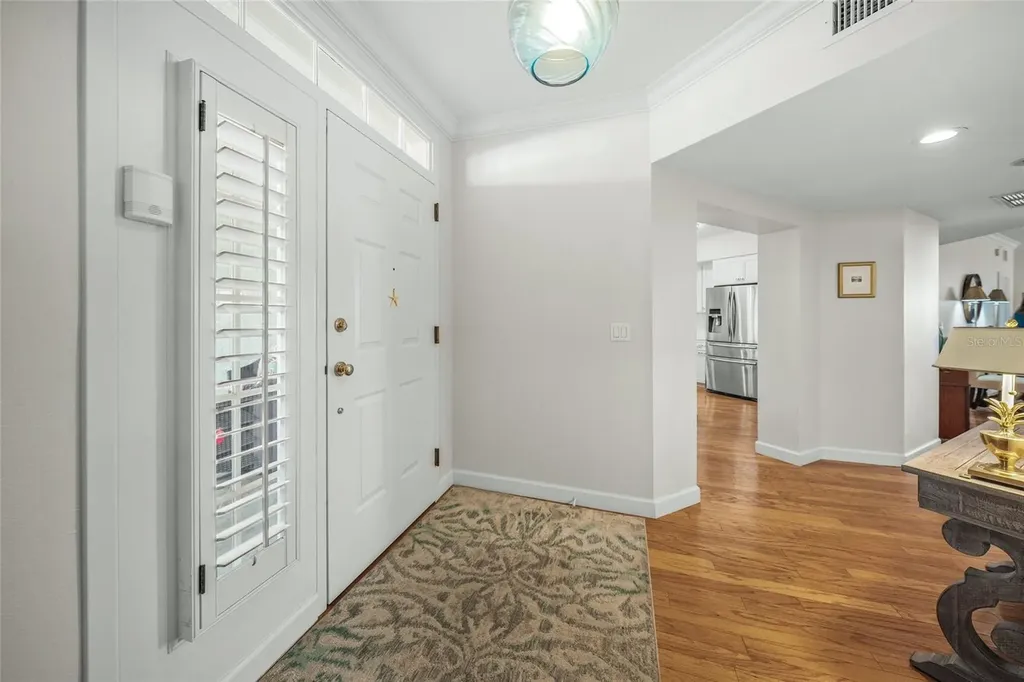 1260 Dolphin Bay Way Sarasota FL 34242