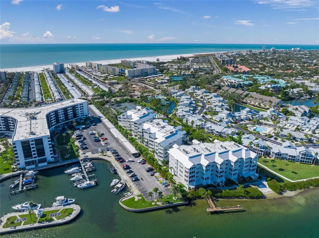 1260 Dolphin Bay Way Sarasota FL 34242