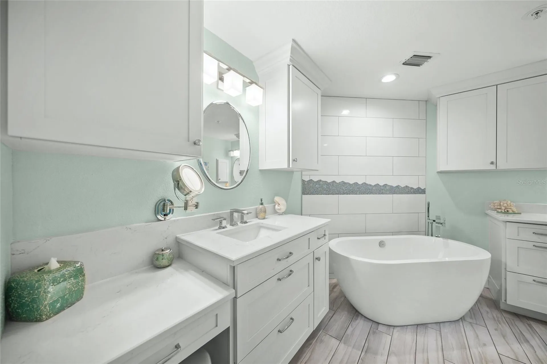 1260 Dolphin Bay Way Sarasota FL 34242
