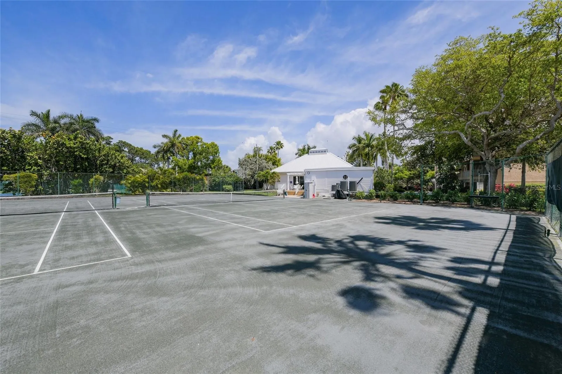 1260 Dolphin Bay Way Sarasota FL 34242