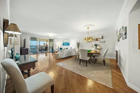 1260 Dolphin Bay Way Sarasota FL 34242