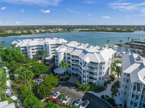 1260 Dolphin Bay Way Sarasota FL 34242