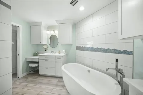 1260 Dolphin Bay Way Sarasota FL 34242