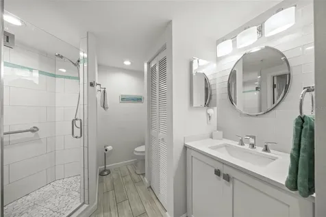 1260 Dolphin Bay Way Sarasota FL 34242