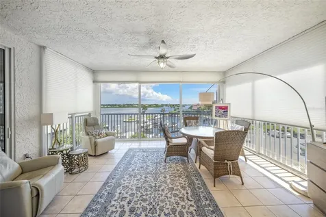 1260 Dolphin Bay Way Sarasota FL 34242