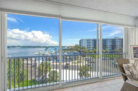 1260 Dolphin Bay Way Sarasota FL 34242