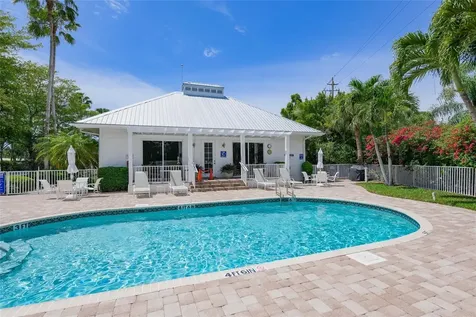 1260 Dolphin Bay Way Sarasota FL 34242