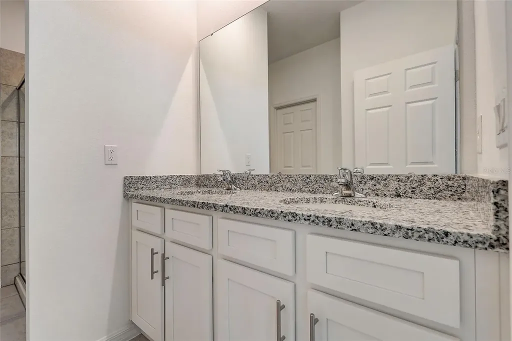 936 Pearlwood Loop Eagle Lake FL 33839