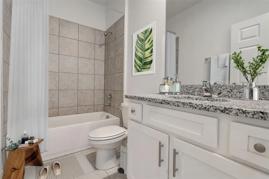 936 Pearlwood Loop Eagle Lake FL 33839