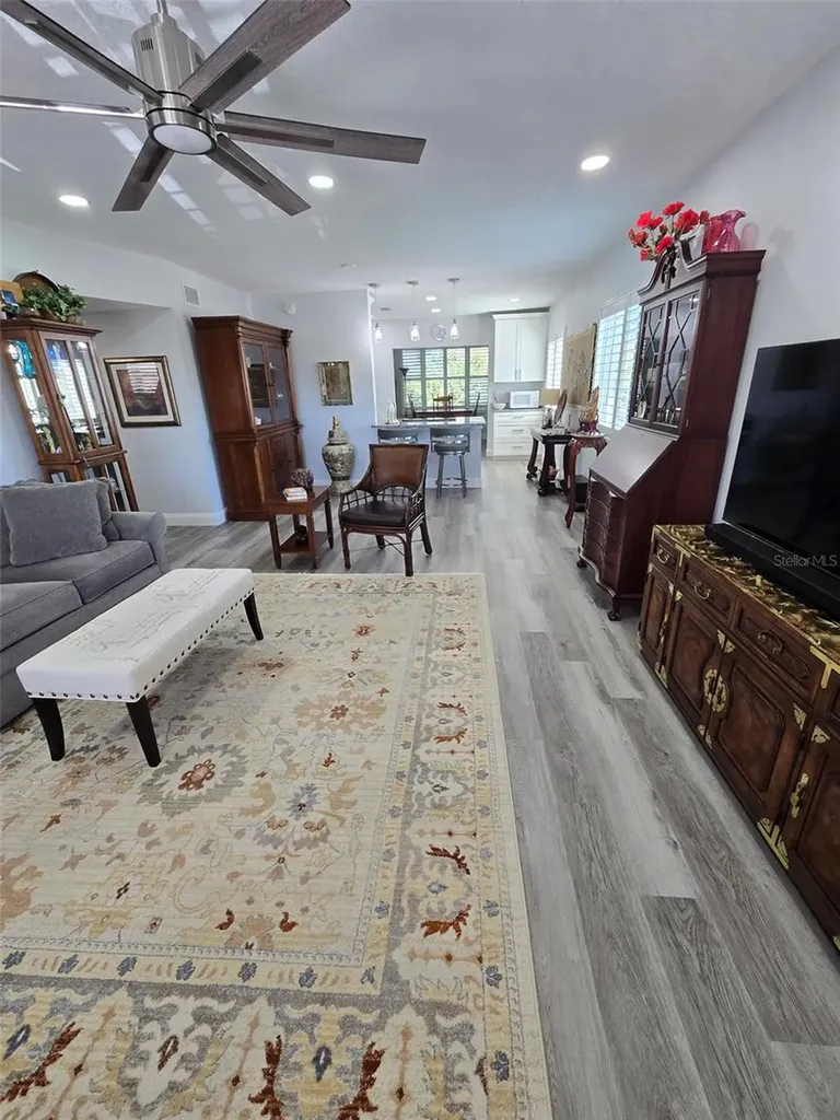 2430 Florentine Way Clearwater FL 33763