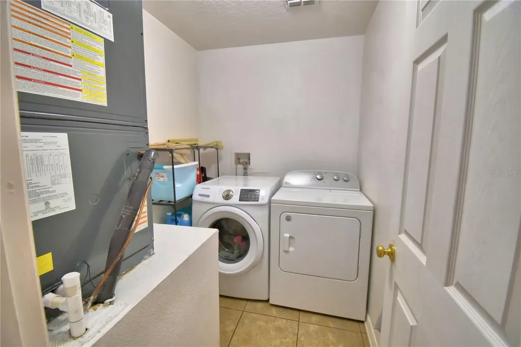 1832 Alambra Circle Apopka FL 32703