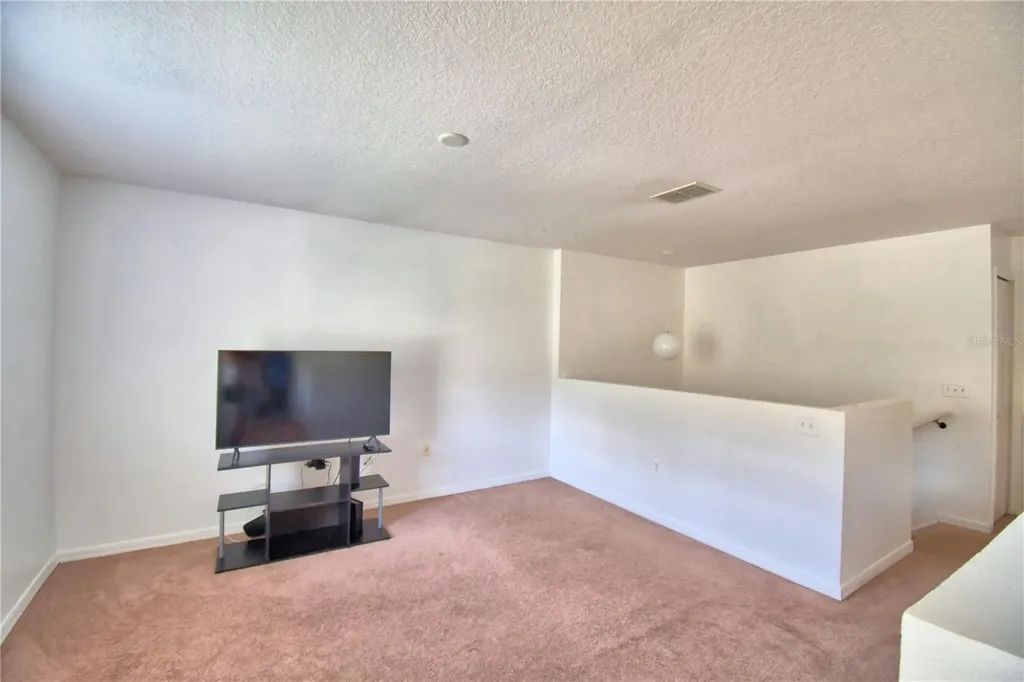 1832 Alambra Circle Apopka FL 32703
