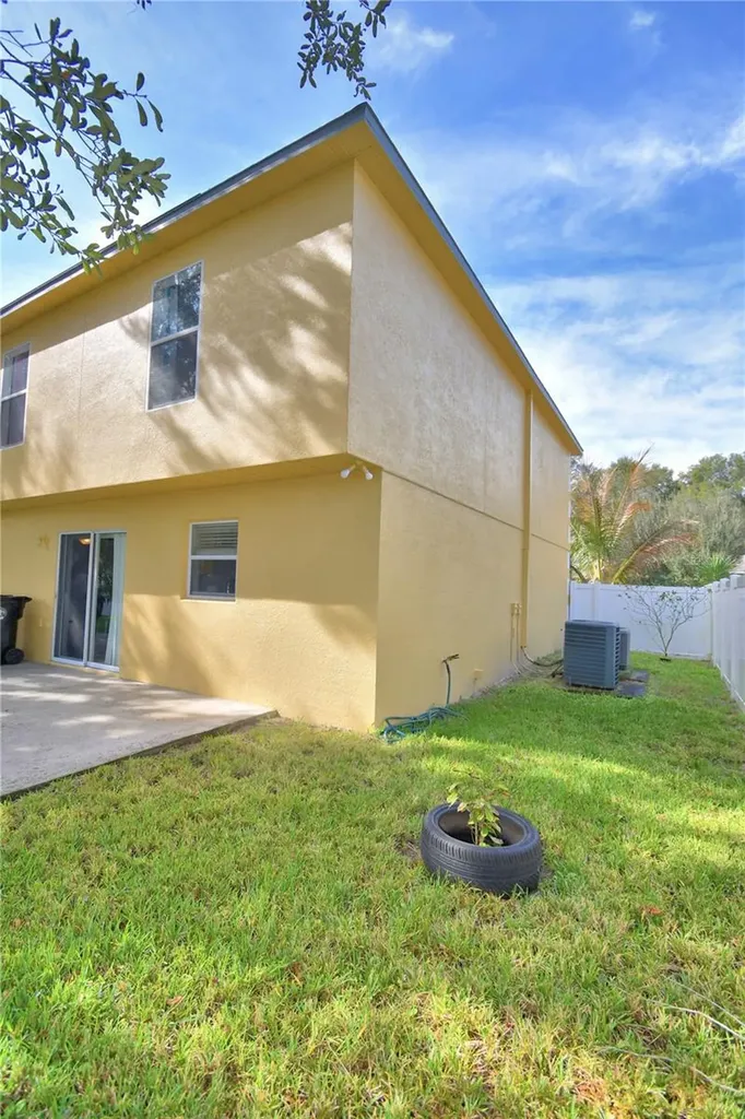 1832 Alambra Circle Apopka FL 32703
