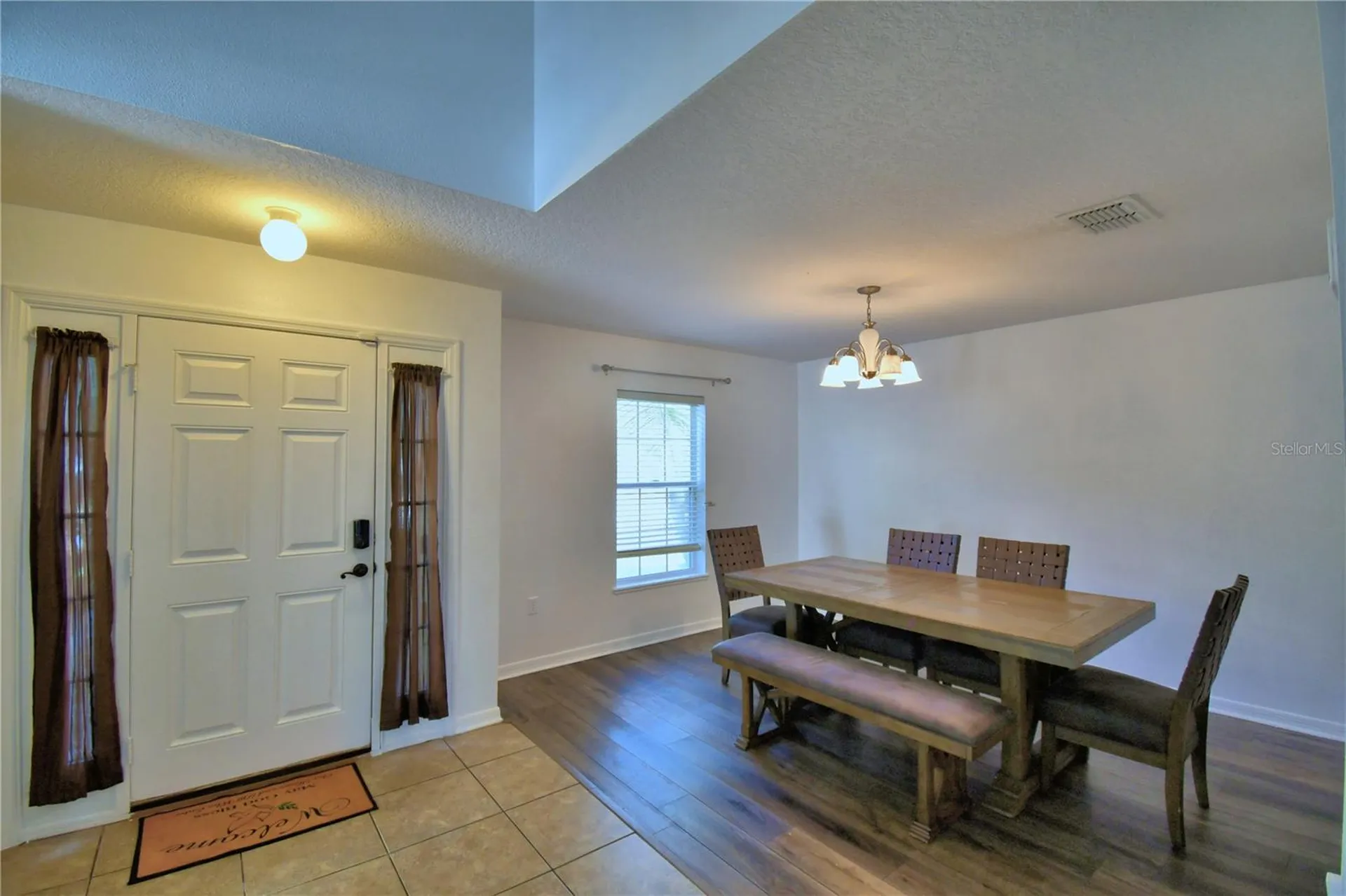 1832 Alambra Circle Apopka FL 32703