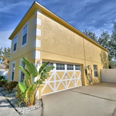 1832 Alambra Circle Apopka FL 32703