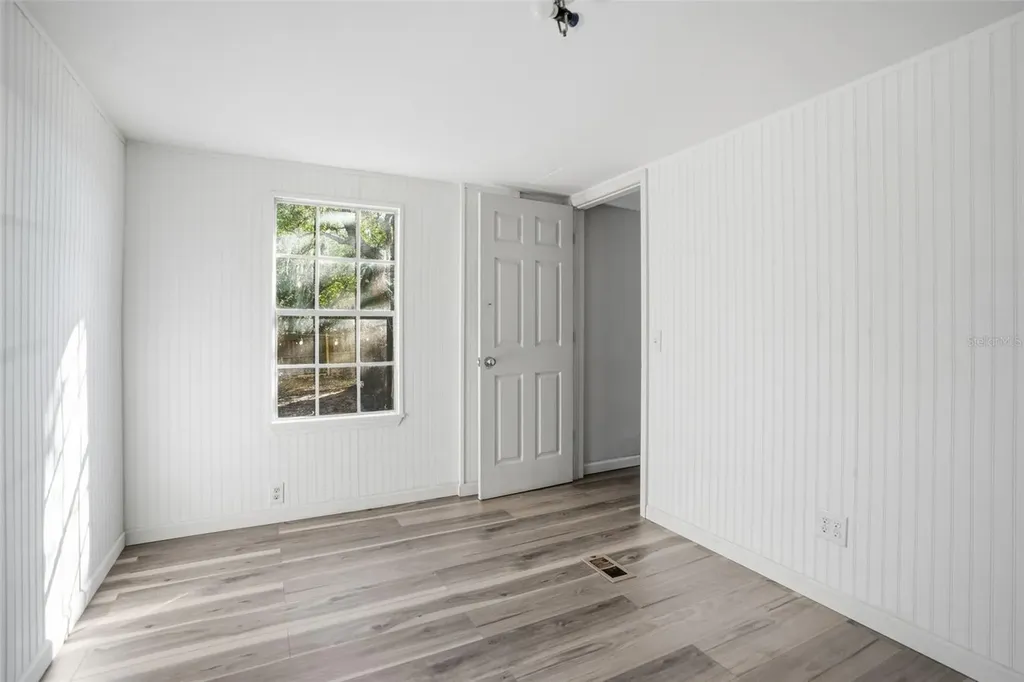 9727 Lake Drive Weeki Wachee FL 34613