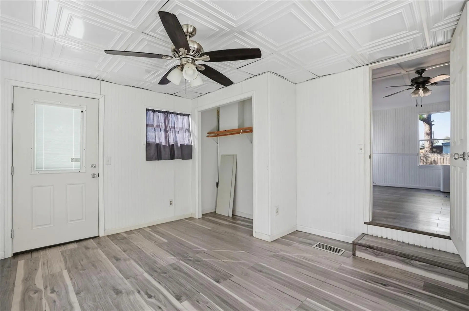 9727 Lake Drive Weeki Wachee FL 34613