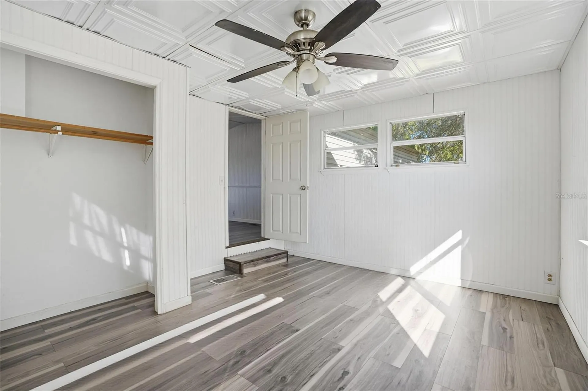 9727 Lake Drive Weeki Wachee FL 34613