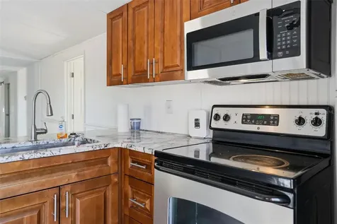 9727 Lake Drive Weeki Wachee FL 34613
