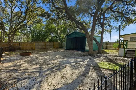 9727 Lake Drive Weeki Wachee FL 34613