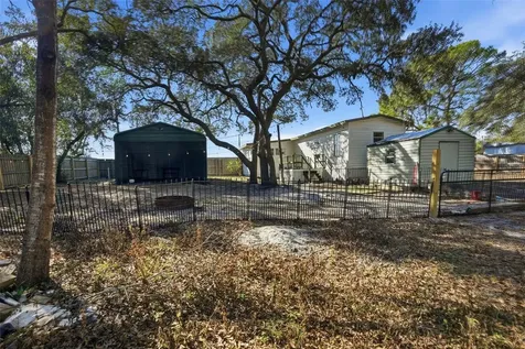 9727 Lake Drive Weeki Wachee FL 34613