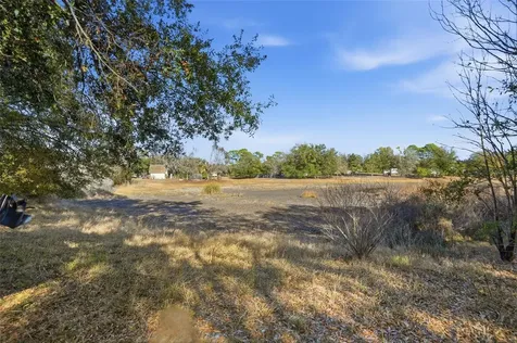 9727 Lake Drive Weeki Wachee FL 34613