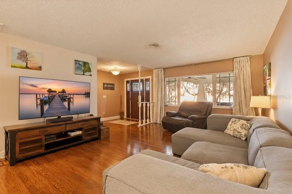 103 S Lakeshore Drive Minneola FL 34715