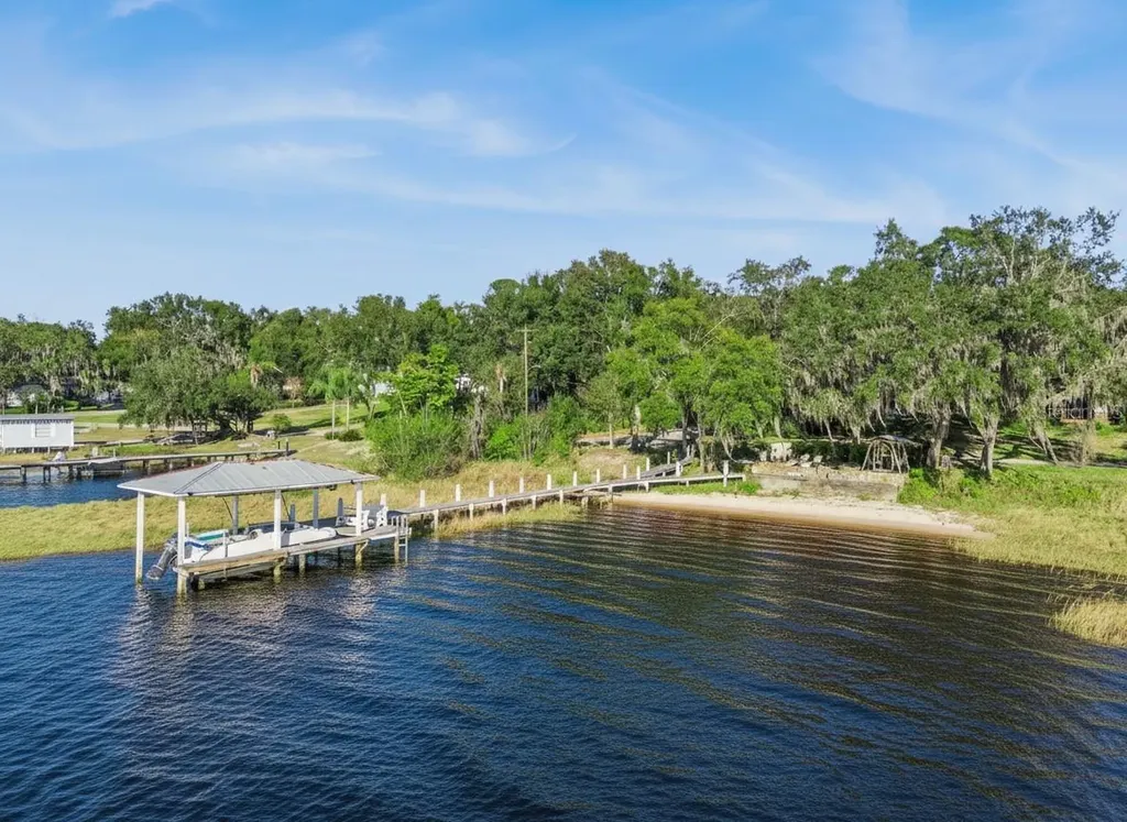 103 S Lakeshore Drive Minneola FL 34715