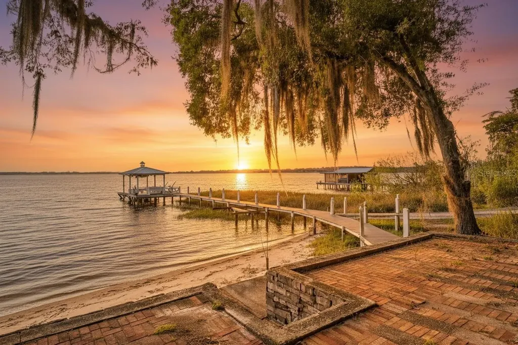 103 S Lakeshore Drive Minneola FL 34715