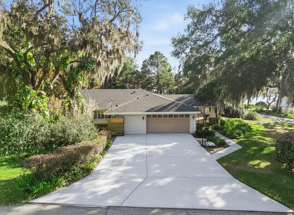 103 S Lakeshore Drive Minneola FL 34715
